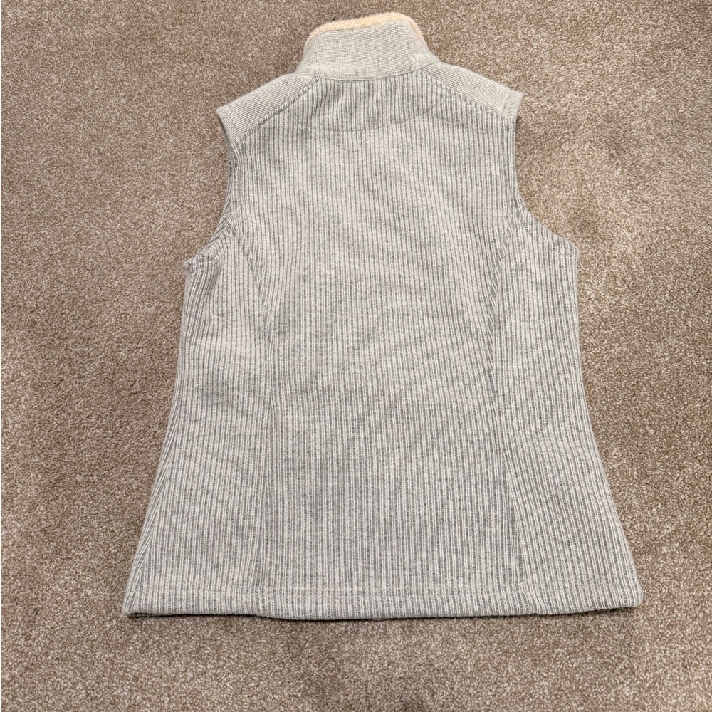 Women's Ribbed Gray Vest with Zip Pocket - Picture 2 of 6